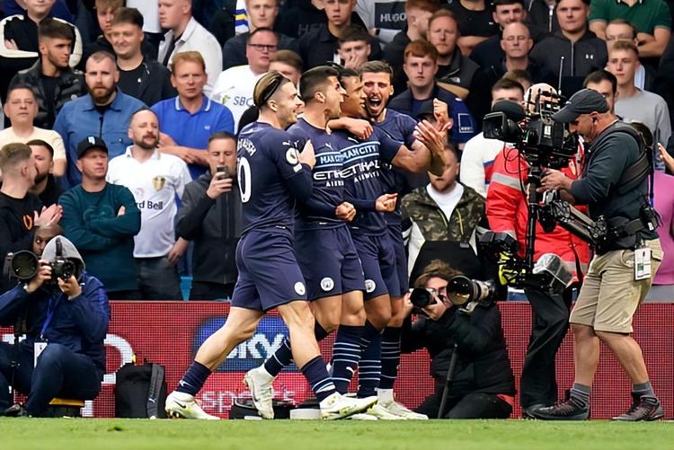 从工资帽与 从工资帽与